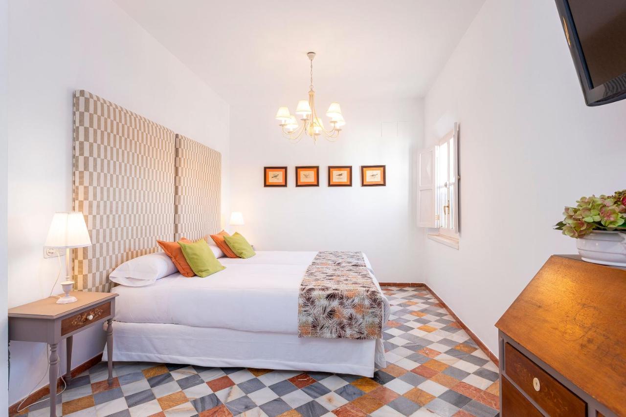 Genteel Home Campamento เซบีญา ภายนอก รูปภาพ